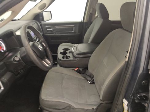 Used 2021 RAM 1500 Classic SLT AWD/4WD image 17