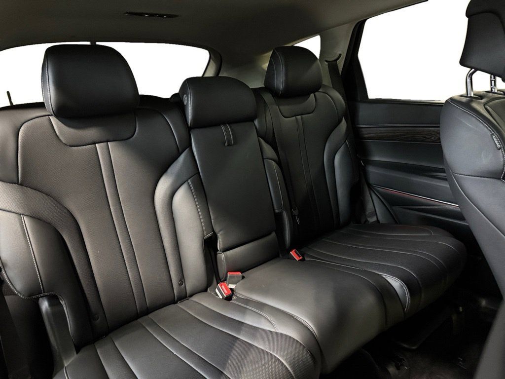 Used 2021 Genesis GV80 3.5T AWD/4WD image 13