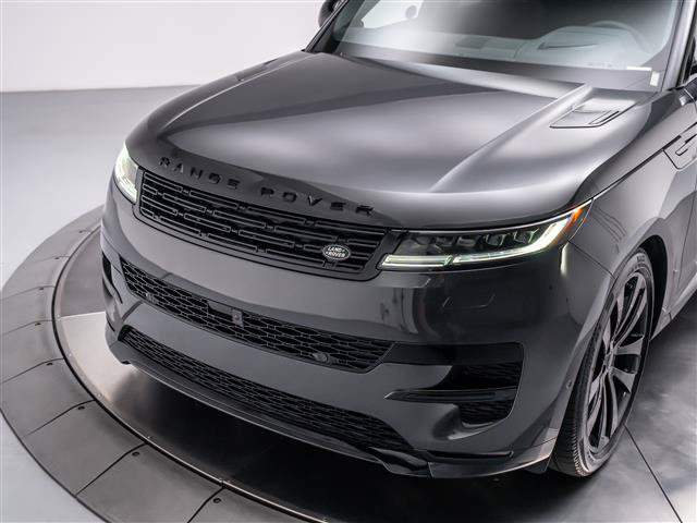 New 2026 Land Rover Range Rover Sport Dynamic SE AWD/4WD image 9
