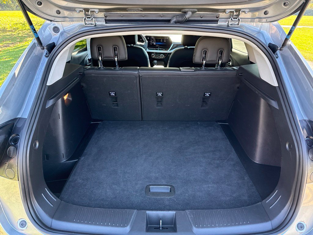 Used 2025 Chevrolet Trax LT FWD image 9
