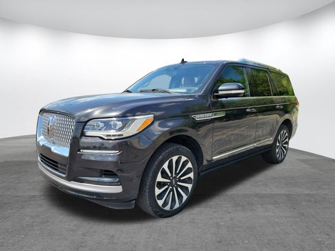 Used 2023 Lincoln Navigator Reserve image 29