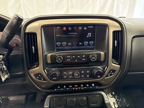 Used 2016 GMC Sierra 2500 Denali w/ Duramax Plus Package AWD/4WD image 17