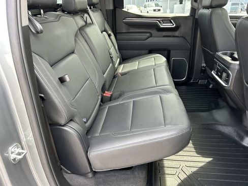 Used 2025 Chevrolet Silverado 1500 LTZ w/ LTZ Premium Package AWD/4WD image 23