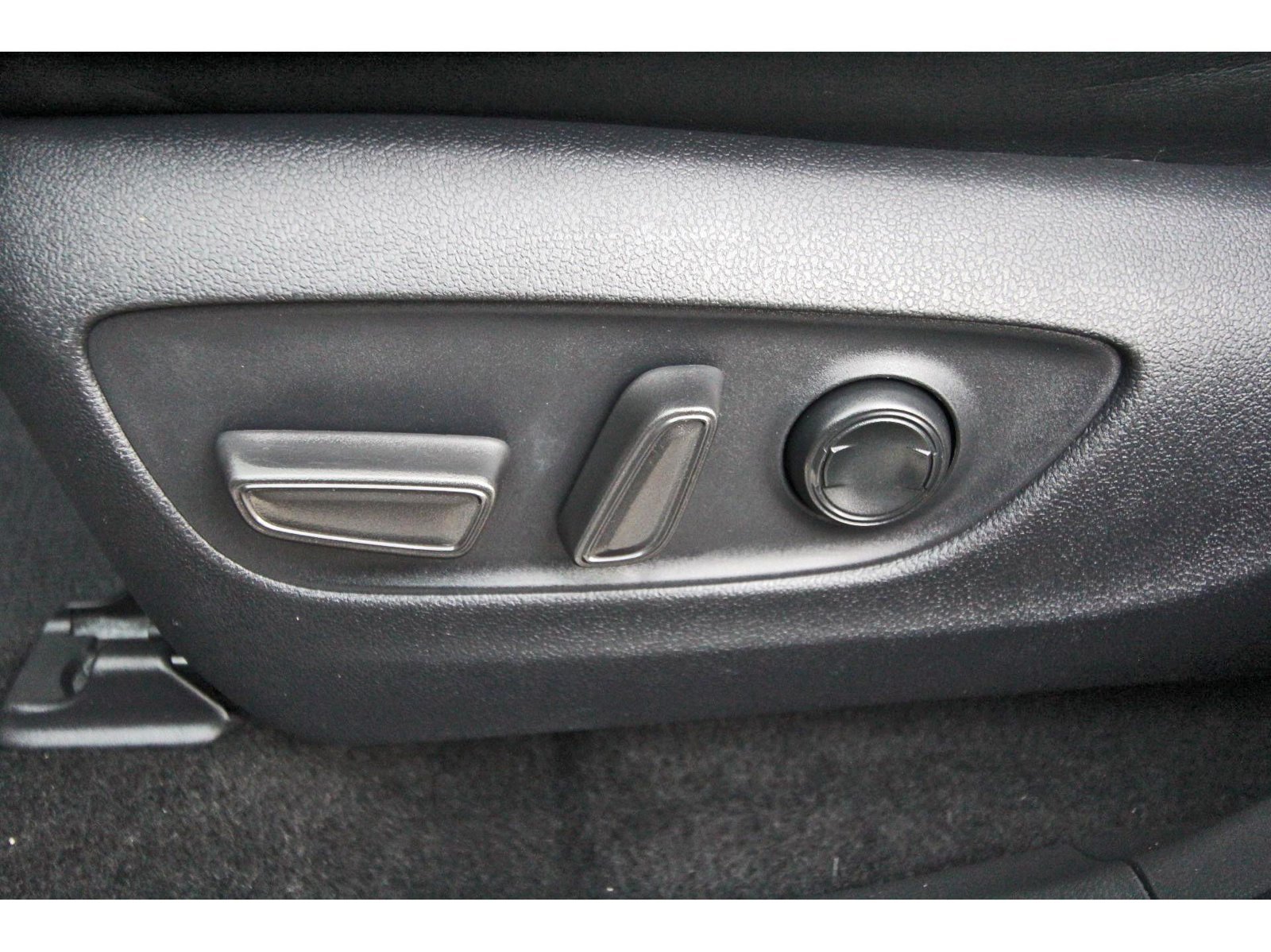 Used 2024 Toyota RAV4 XLE Premium w/ Weather Package AWD/4WD image 30