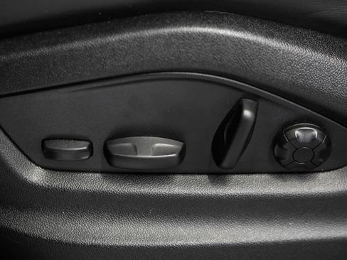 Certified 2024 Porsche Cayenne Coupe AWD/4WD image 19