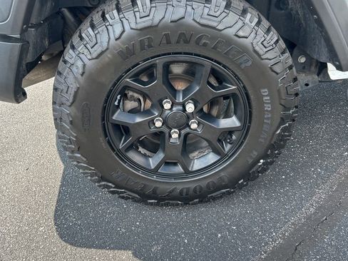 Used 2021 Jeep Wrangler Unlimited Sport AWD/4WD image 17