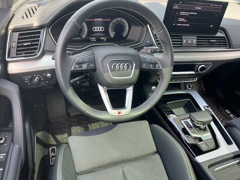 Used 2023 Audi Q5 e Prestige w/ Prestige Package AWD/4WD image 41