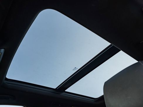 Used 2021 Cadillac XT6 Premium Luxury image 31