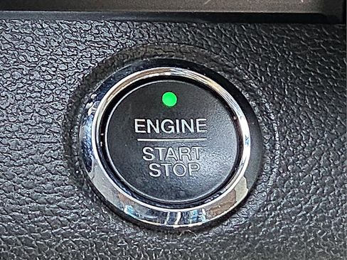 Used 2017 Ford F150 Lariat w/ Trailer Tow Package image 22