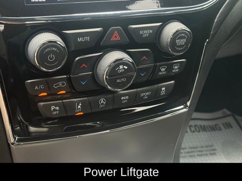 Certified 2022 Jeep Grand Cherokee Laredo X image 16