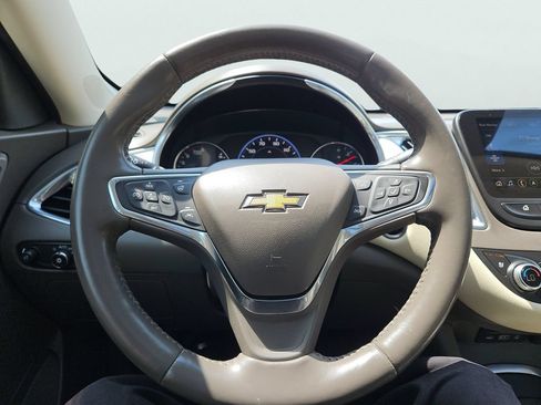 Used 2020 Chevrolet Malibu Premier FWD image 33
