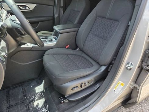 Used 2021 Chevrolet Blazer LT FWD image 9