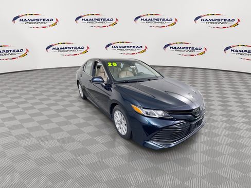 Used 2020 Toyota Camry LE FWD image 2