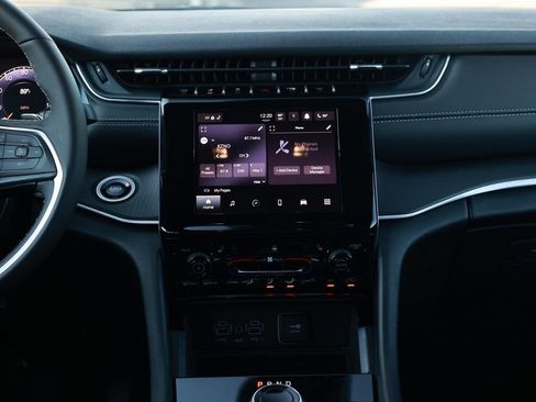 New 2026 Jeep Grand Cherokee L Laredo AWD/4WD image 24