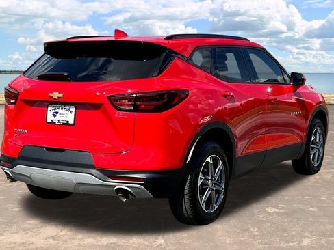 Used 2023 Chevrolet Blazer LT w/ Convenience Package FWD image 8