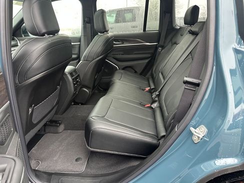New 2026 Jeep Grand Cherokee Limited AWD/4WD image 26
