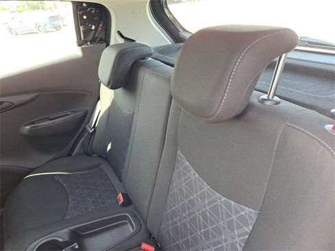 Used 2019 Chevrolet Spark LT image 17