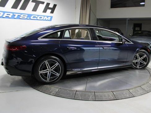 Used 2023 Mercedes-Benz EQS 580 4MATIC Sedan image 6