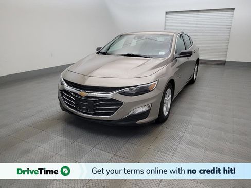 Used 2024 Chevrolet Malibu LS FWD image 1