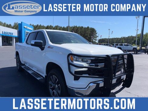 Used 2023 Chevrolet Silverado 1500 LT AWD/4WD image 1