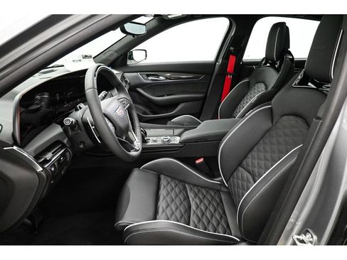New 2026 Cadillac CT5 V w/ LPO, ONYX Package AWD/4WD image 19