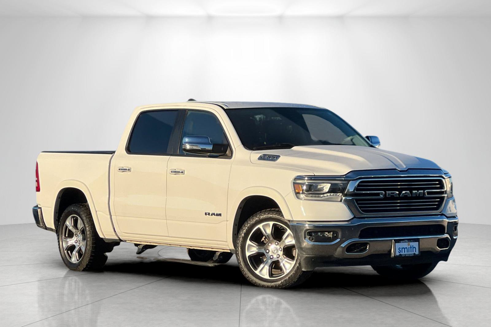 Used 2022 RAM 1500 Laramie AWD/4WD image 2