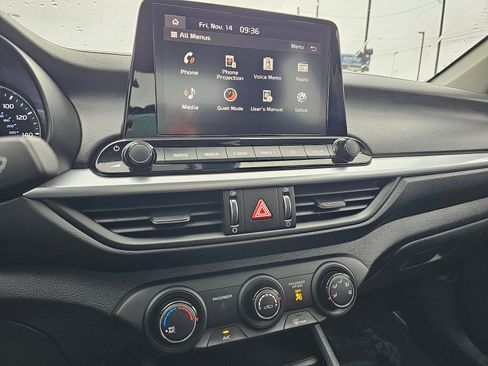 Used 2024 Kia Forte LXS image 32