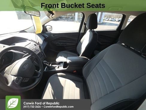 Used 2017 Ford Escape S image 9