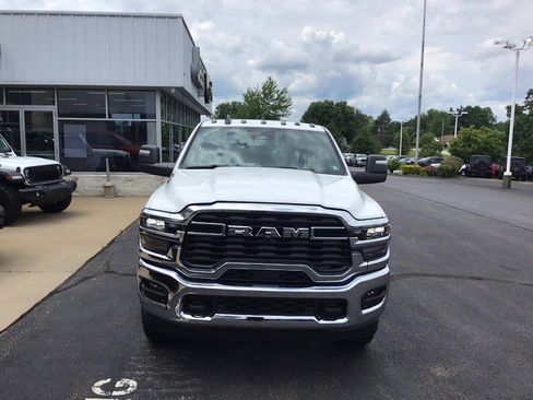 New 2026 RAM 2500 Big Horn AWD/4WD image 2