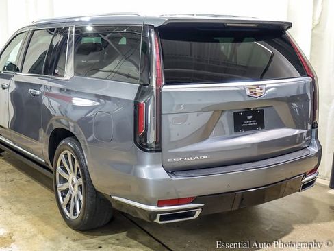 Used 2021 Cadillac Escalade ESV Premium Luxury Platinum w/ Heavy-Duty Trailer Package AWD/4WD image 5