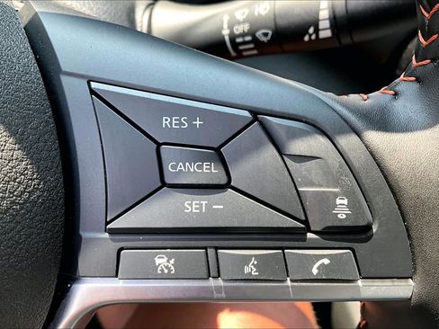 Certified 2025 Nissan Sentra SR w/ Midnight Edition FWD image 33