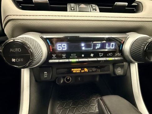 Used 2022 Toyota RAV4 XLE Premium FWD image 27