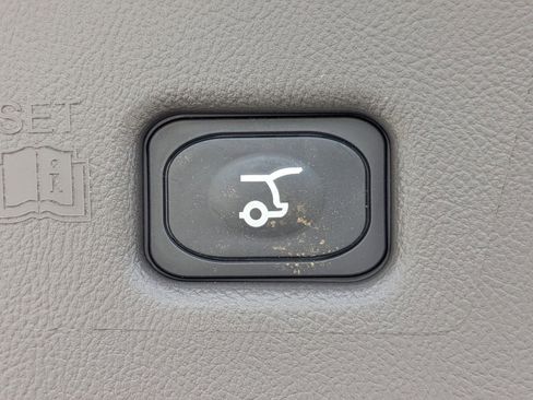 Certified 2023 Lincoln Nautilus Reserve w/ Equipment Group 201A image 8