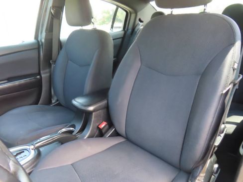 Used 2013 Chrysler 200 LX FWD image 43