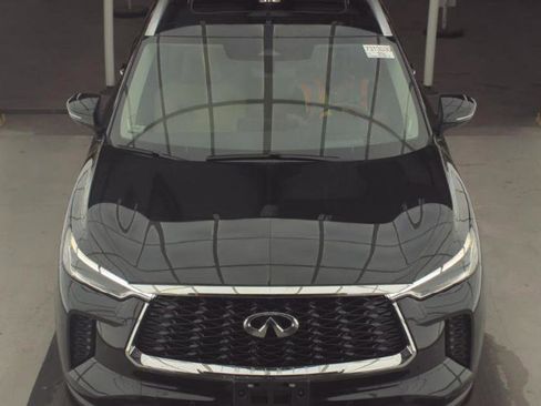 Certified 2023 INFINITI QX60 Luxe w/ Vision Package image 2