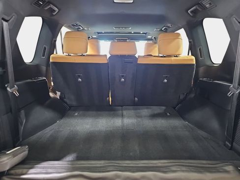 Certified 2022 Lexus LX 600 4WD w/ Appearance Package image 14