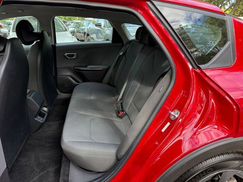 Used 2025 Kia K4 FWD image 37