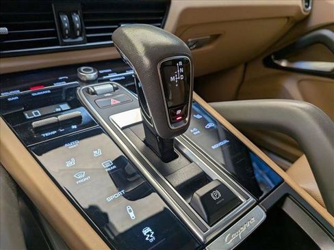 Used 2019 Porsche Cayenne Turbo AWD/4WD image 11