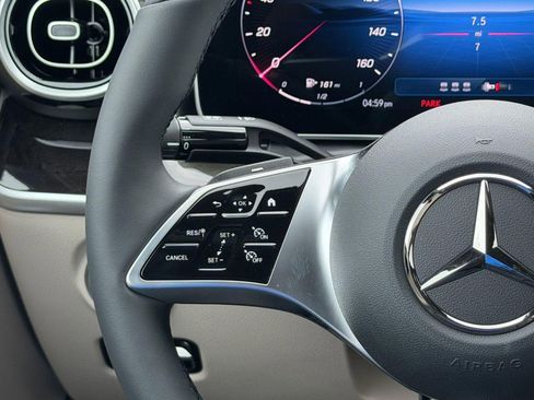 New 2026 Mercedes-Benz C 300 4MATIC Sedan image 18