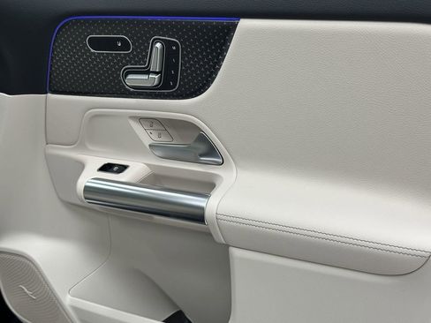 New 2026 Mercedes-Benz GLA 250 4MATIC image 16