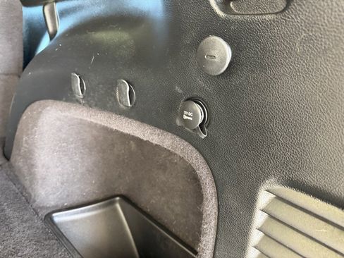 Used 2017 Jeep Grand Cherokee Altitude image 27