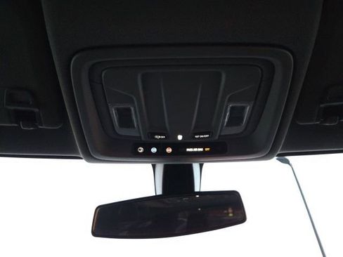 Used 2021 Chevrolet Silverado 1500 Custom image 20