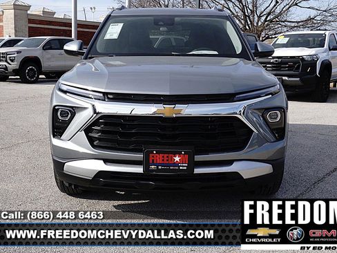 New 2026 Chevrolet TrailBlazer LT w/ Driver Confidence Package FWD image 2