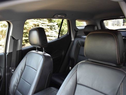 Used 2019 GMC Terrain SLT w/ Preferred Package AWD/4WD image 9