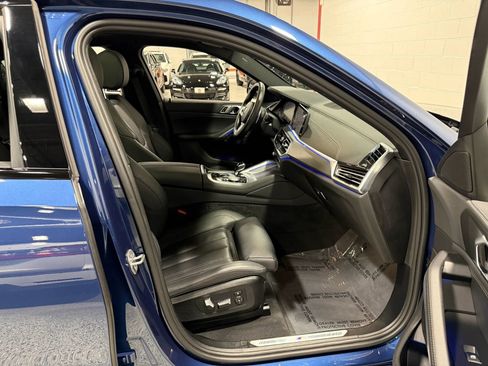 Used 2022 BMW X6 xDrive40i w/ M Sport Package AWD/4WD image 47