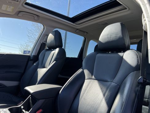 Used 2023 Subaru Forester Limited AWD/4WD image 16