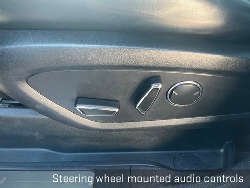 Used 2017 Lincoln MKC Reserve w/ Lincoln MKC Climate Package AWD/4WD image 21