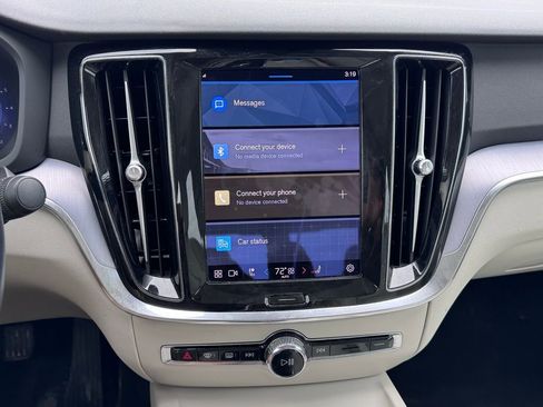 Used 2024 Volvo S60 B5 Core image 15