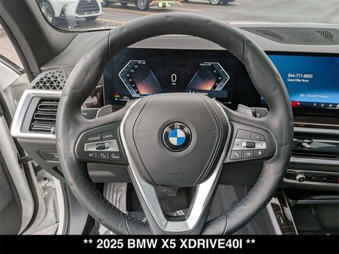 Used 2025 BMW X5 xDrive40i w/ Parking Assistance Package image 17