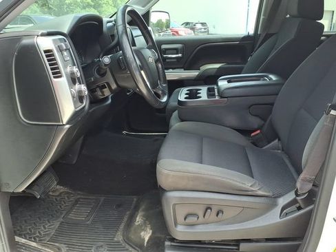 Used 2017 Chevrolet Silverado 1500 LT w/ LT Convenience Package AWD/4WD image 16